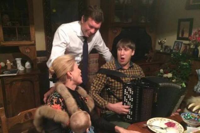 Цыганова допелась до 'гимна' придуманной Путиным 'Новороссии'