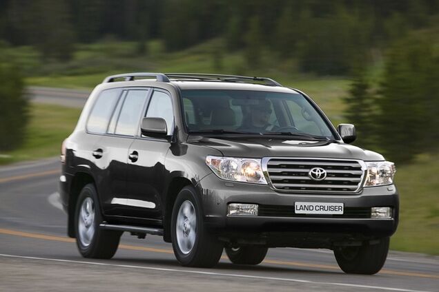 В Москве решили купить 'прокурору-няше' бронированный джип за 8 млн