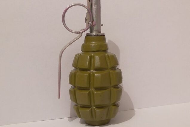 На Днепропетровщине военнослужащий подорвался на гранате