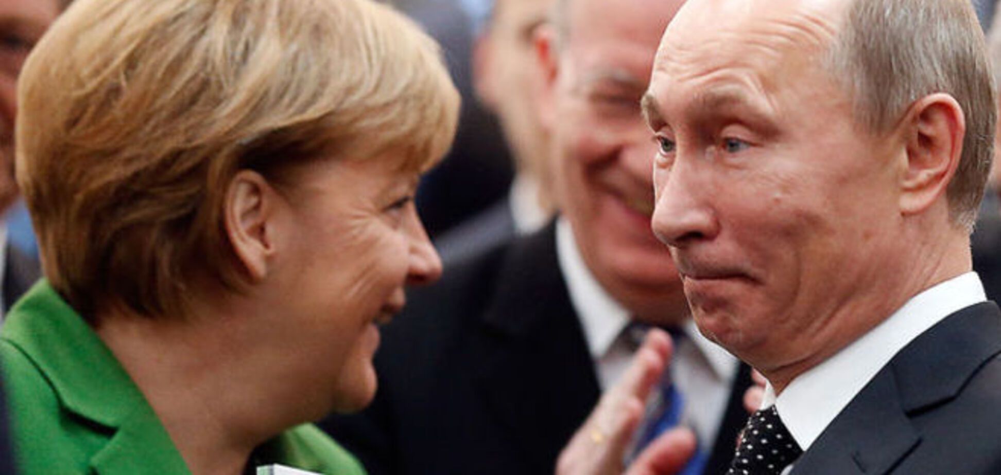 Случайно или специально Путин опоздал на встречу с Меркель?