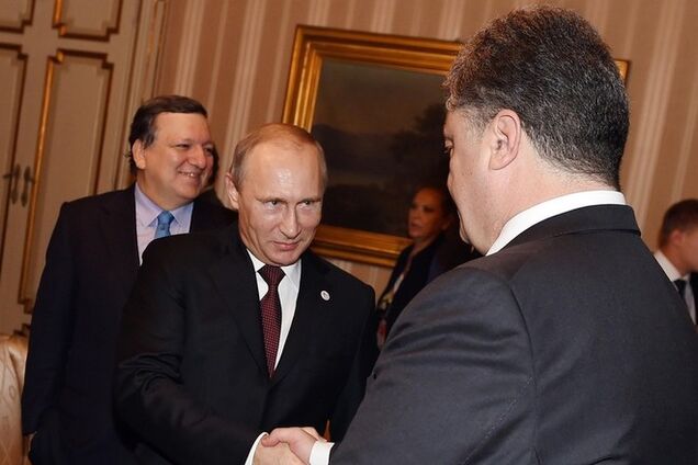Порошенко з Путіним домовилися про повне виконання мінських домовленостей