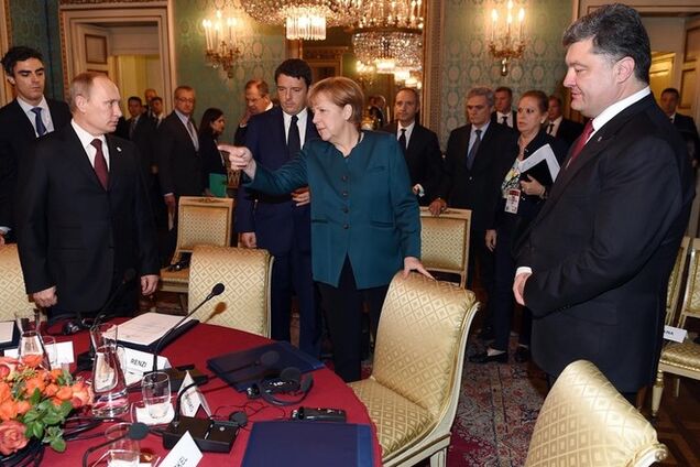 К сожалению, я не слишком оптимистичен – Порошенко о переговорах с Путиным