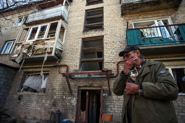 Хроніка війни на Донбасі: від мітингів до танків