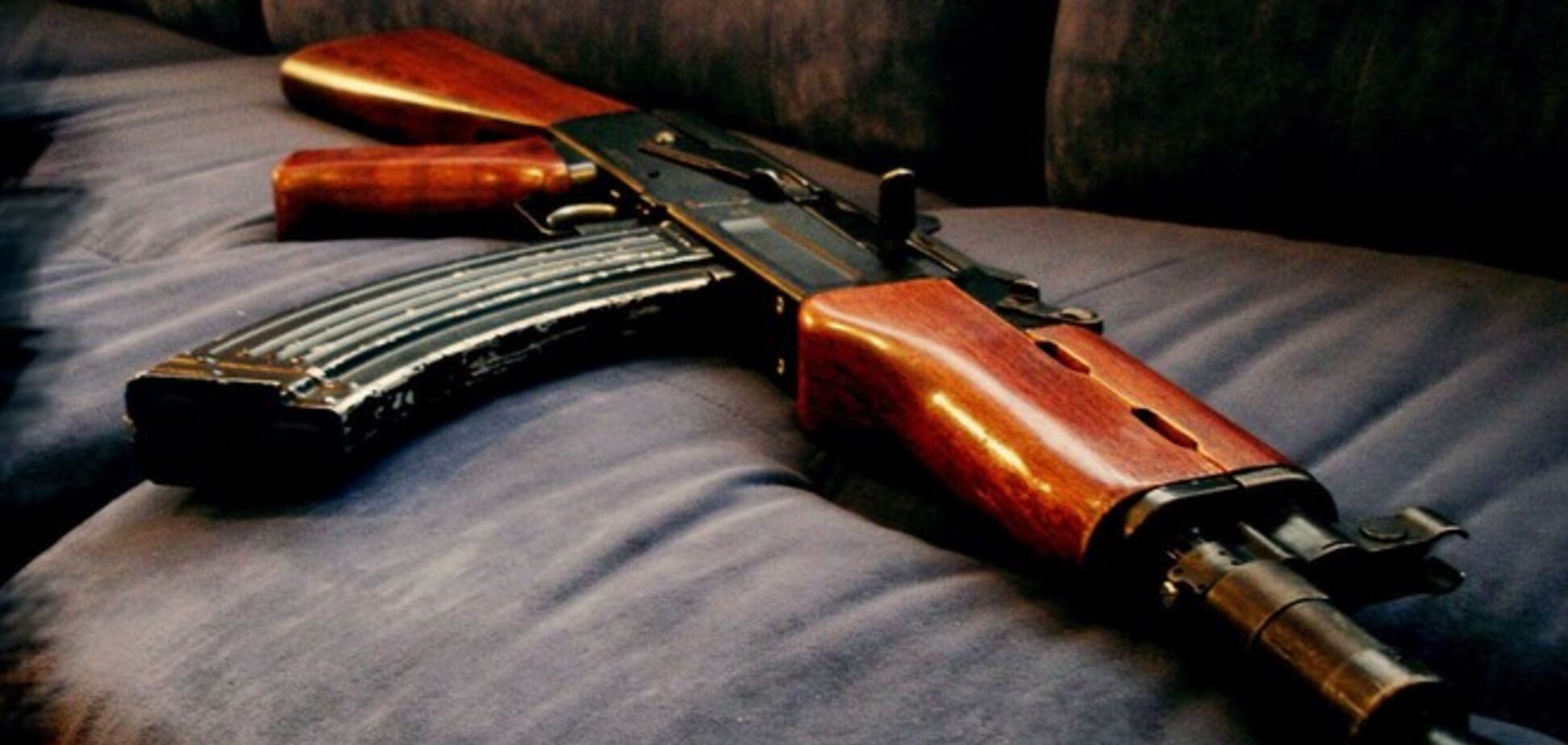 В Киеве наблюдателя ОПОРы били ногами и угрожали ему автоматом