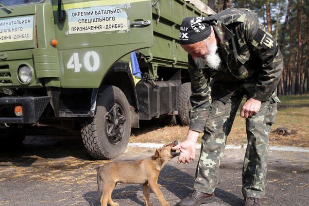 Украинские военные контролируют блок-пост возле Смелого, Мариуполь и донецкий аэропорт, боевики отступают
