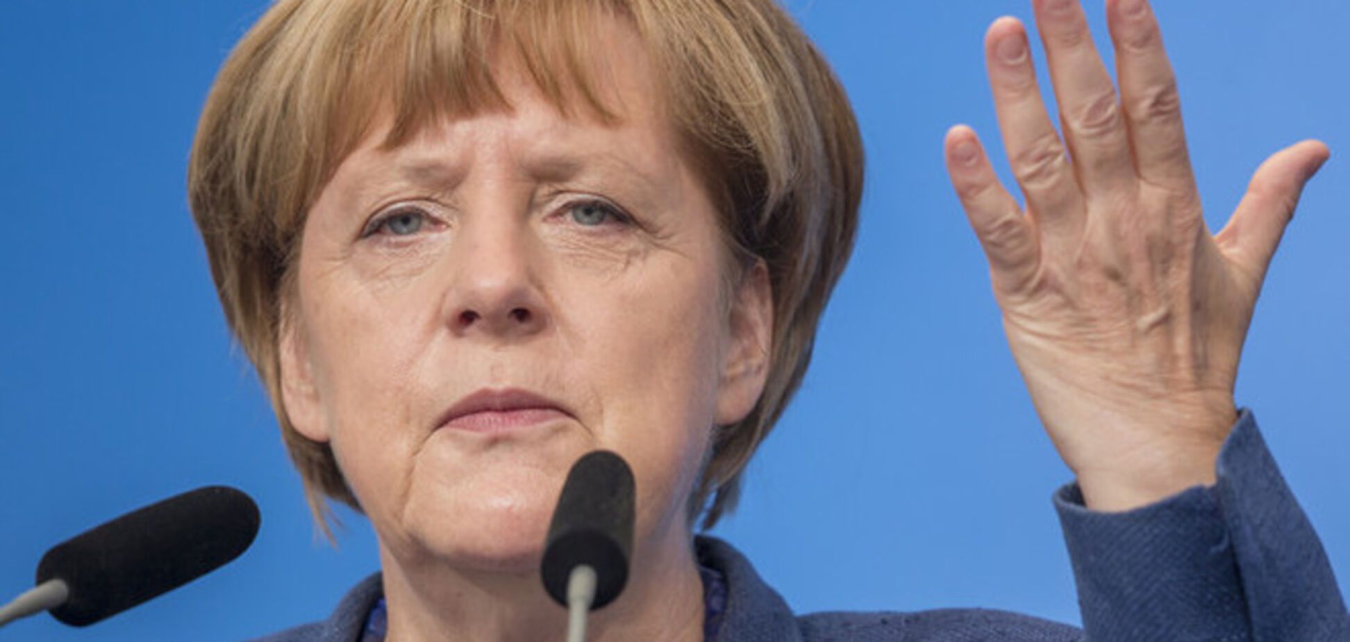 Меркель потребовала от Путина сдержать сепаратистов на Донбассе