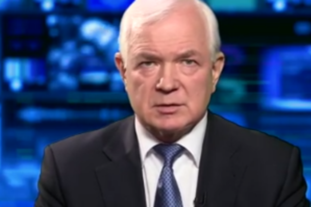 Путин хочет создать в донецком аэропорту мощную военную базу - Маломуж