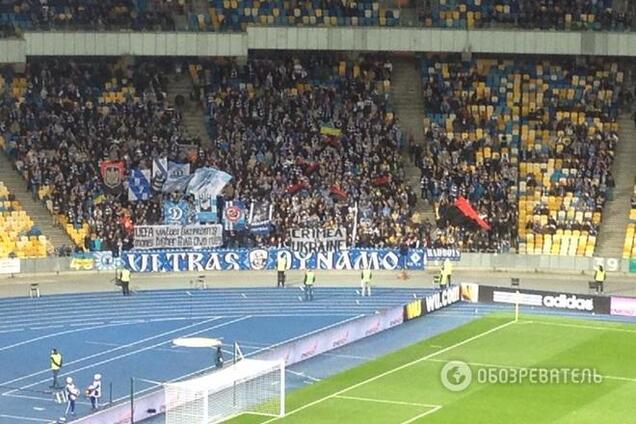 Ультрас 'Динамо' на матче Лиги Европы обвинили УЕФА в продажности России: видео баннеров