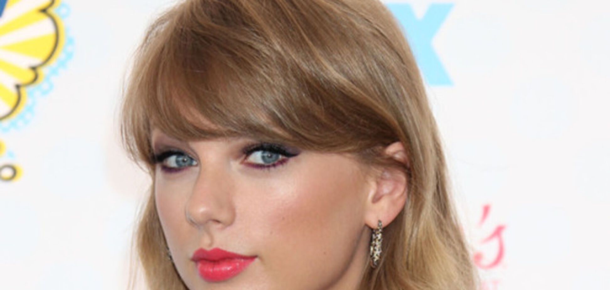 Тейлор Свифт исполнила песню Адель вместе с раковым больным в госпитале