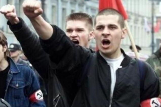 14 признаков фашизма в России