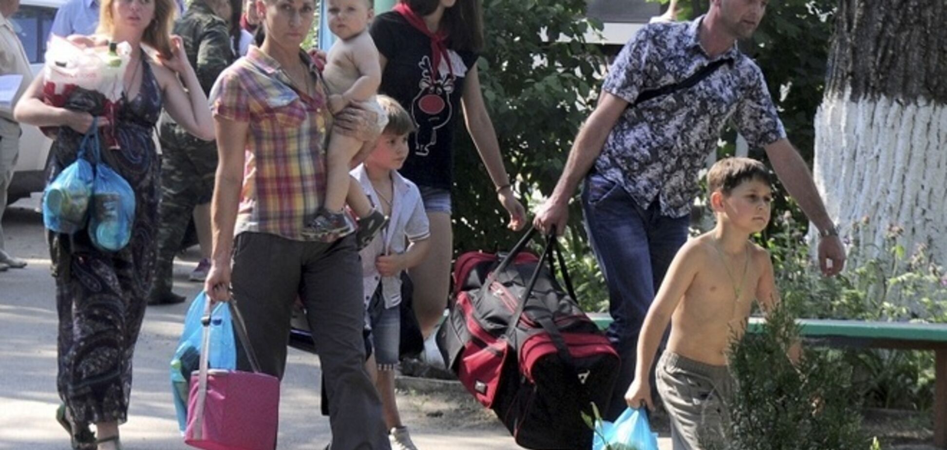 Количество беженцев с Донбасса и Крыма составило почти 348 тыс. человек