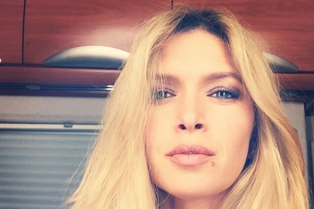 Вера Брежнева наслаждается любовью на берегу океана