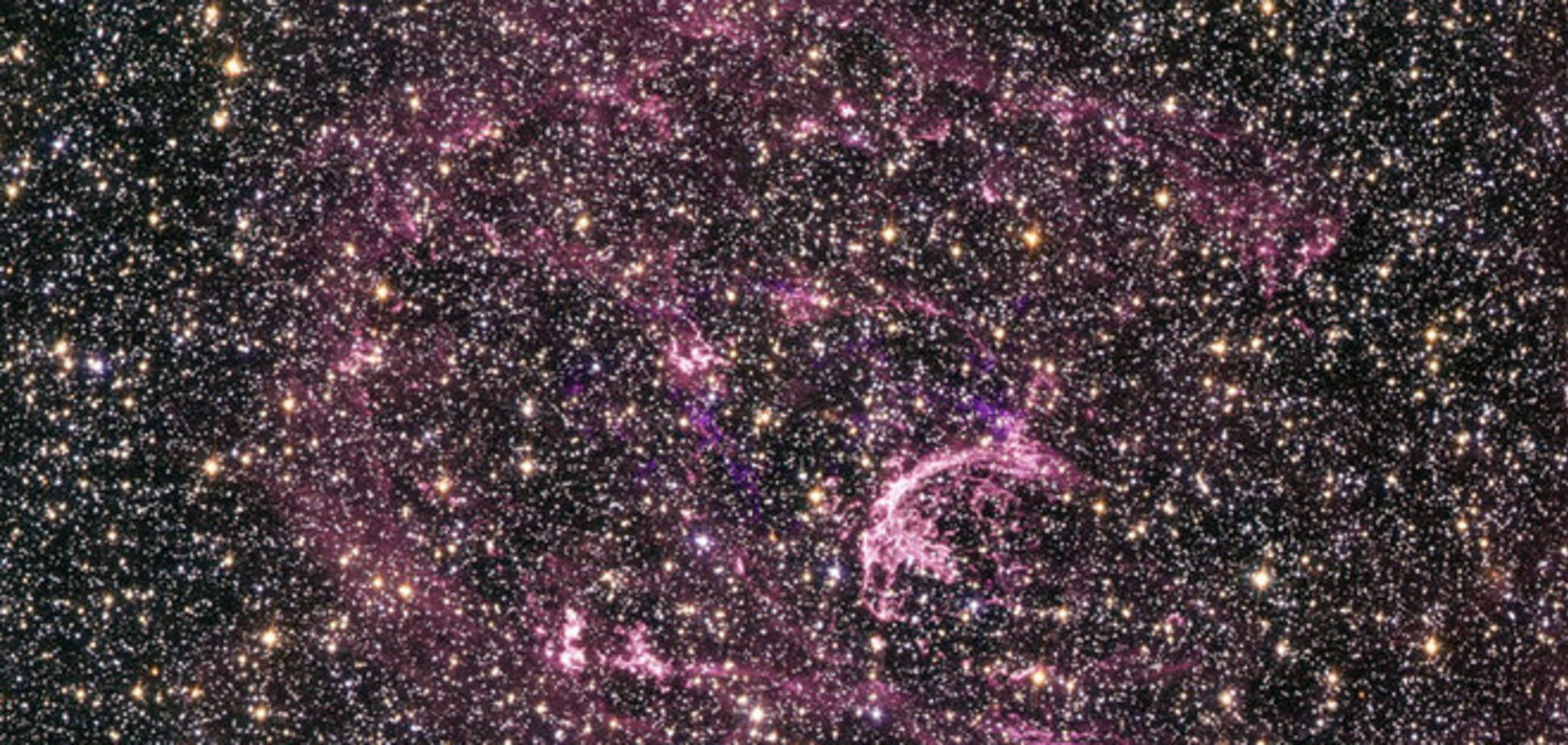 Обнаружена одна из самых далеких и древних галактик