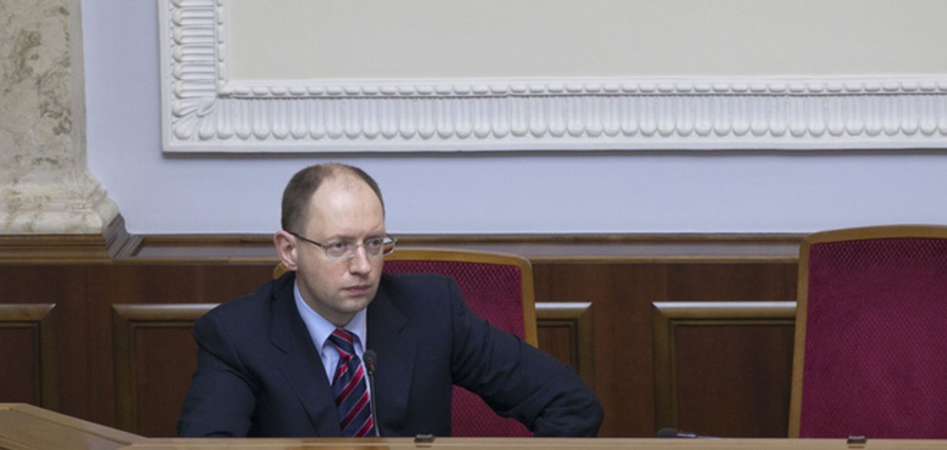 Яценюк призвал нардепов принять законопроект о внутренне перемещенных лицах