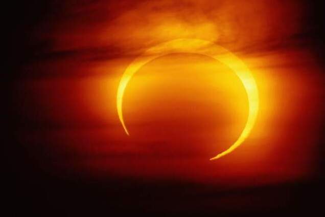 Солнечное затмение в Скорпионе: Украина активно выстраивает отношения