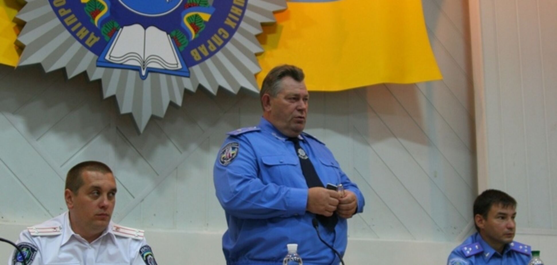 В Днепропетровске ректор университета МВД избежал 'мусорной люстрации'