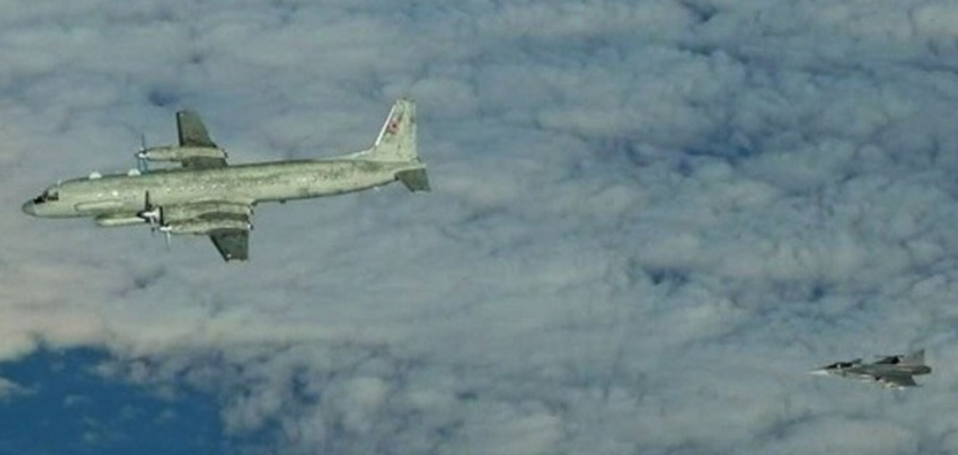Российский самолет-разведчик нарушил воздушное пространство Латвии