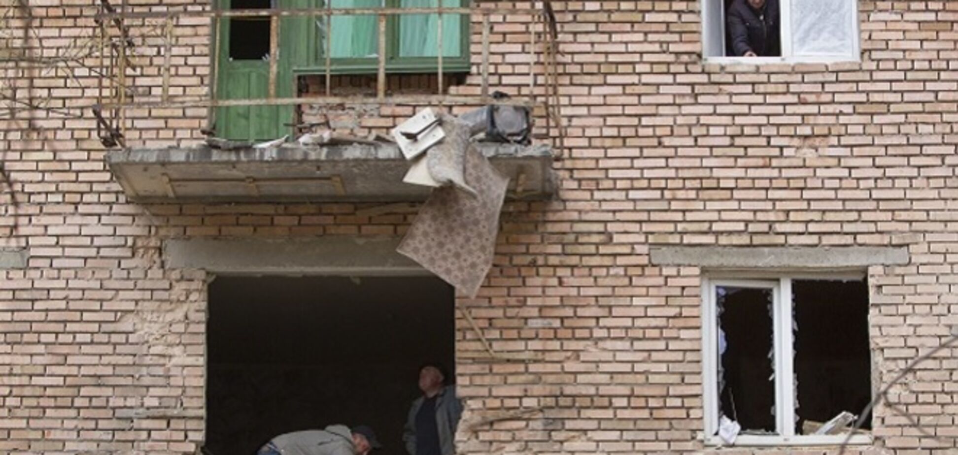 Бойовики шість годин знищували артобстрілом Київський район Донецька