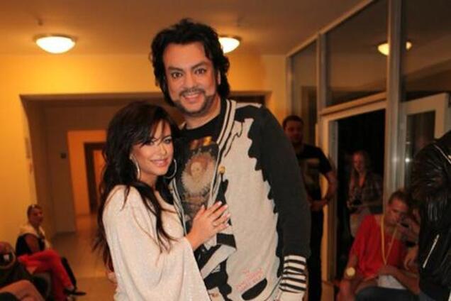 Филипп Киркоров страстно целуется с Ани Лорак в своем новом клипе