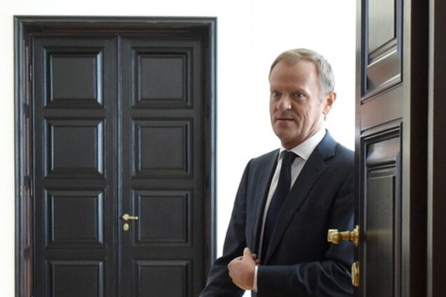 Экс-премьер Польши советует Туску срочно прокомментировать скандальное заявление Сикорского