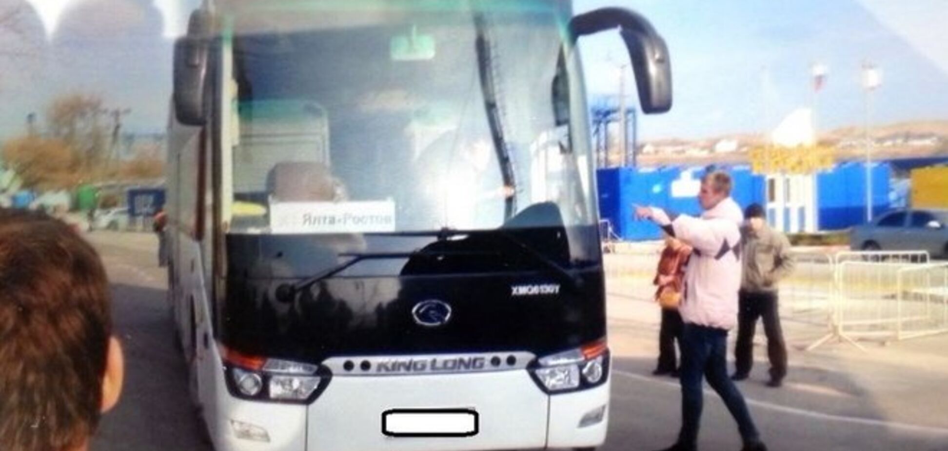 Скандал на Керченской переправе: автобус не смог съехать с парома, пассажиров вернули в Крым