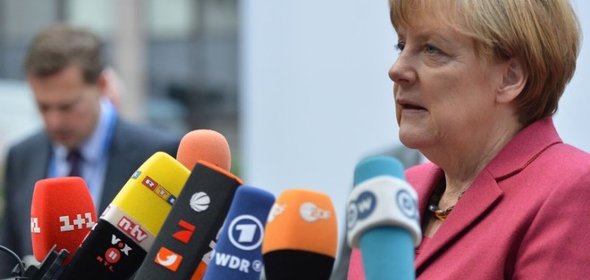 Меркель призвала ЕС помочь Украине с оплатой российского газа