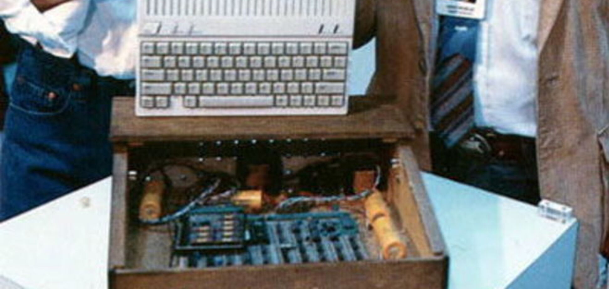 Первый компьютер Apple продали за $1 миллион