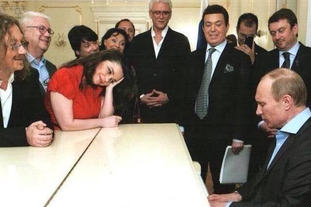 Что прекраснее - рыла мужчин или морды женщин