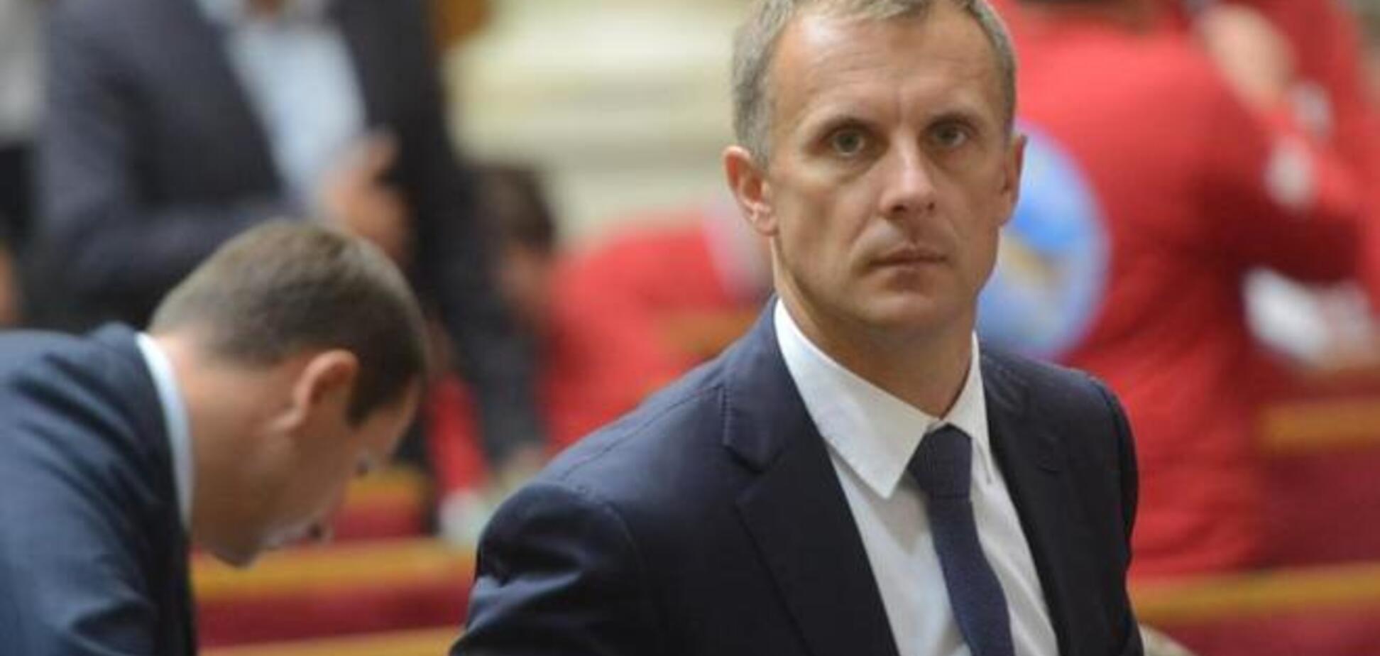 'Правый сектор' требует снять с выборов пойманного на подкупе избирателей экс-регионала