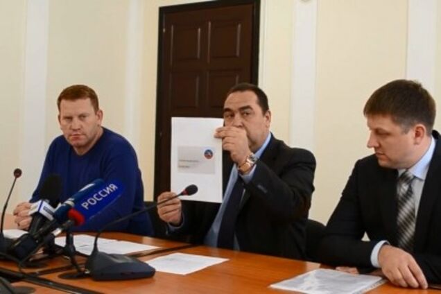 Жителям оккупированных 'ЛНР'и 'ДНР' территорий раздадут карточки вместо денег и паспортов