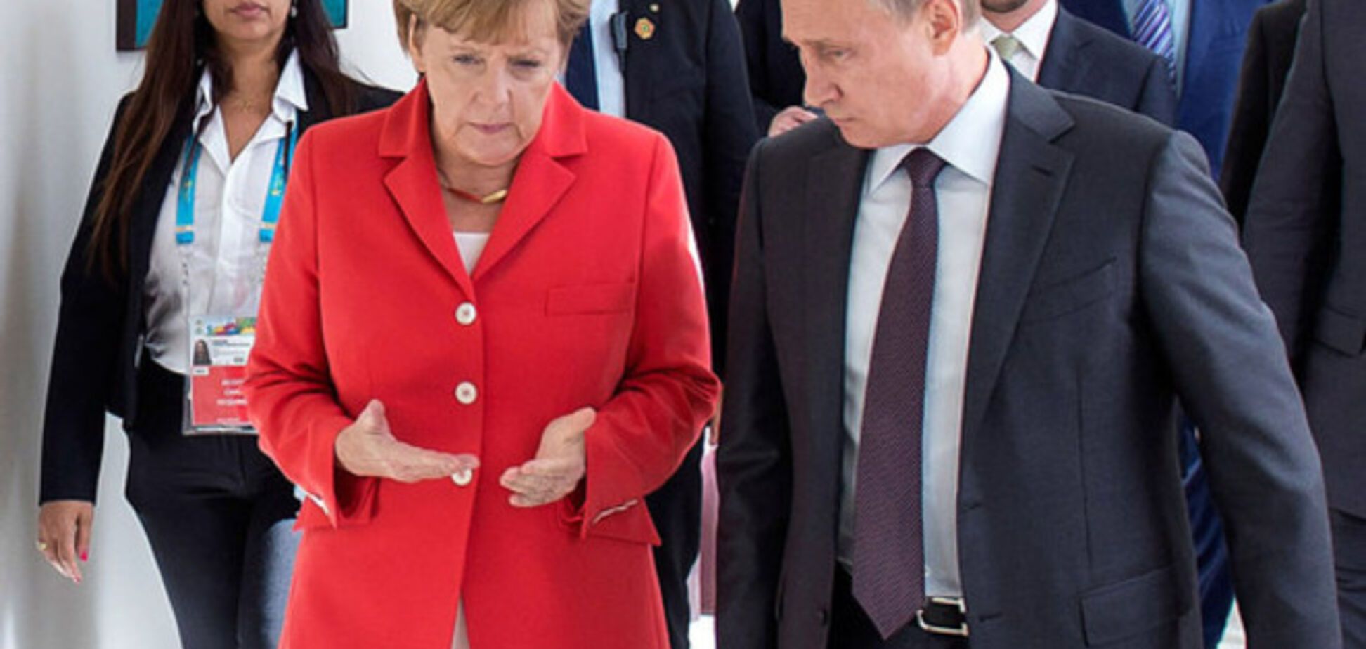 Путін і Меркель заговорили про чергову зустріч контактної групи по Донбасу