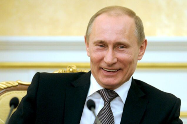 Путин рассказал анекдот про клопа и вообразил себя медведем