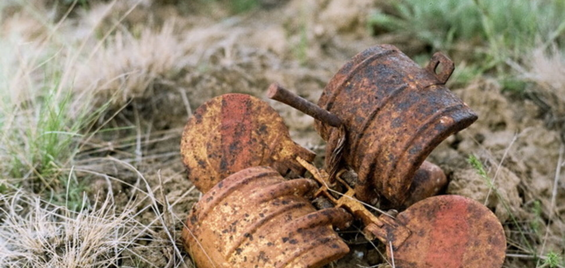 ООН требует расследования информации о применении кассетных бомб на Донбассе