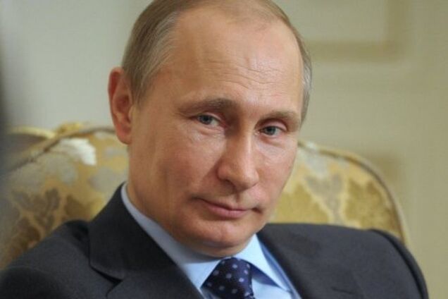 Путин считает санкции против России ошибкой, но обижаться на них не собирается