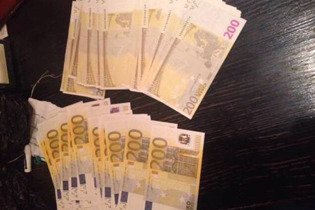 В Украине перекрыли международный канал поступления поддельной валюты: опубликованы фото