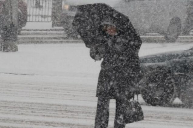 Первый снег в Болгарии парализовал движение и оставил без света 35 тыс. жителей