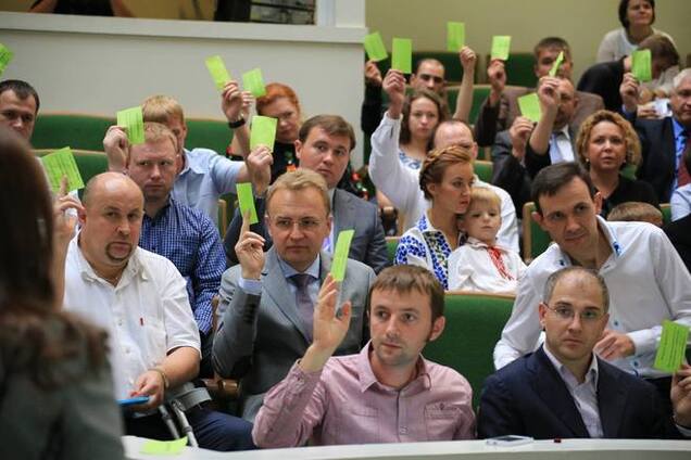 Социологи рассказали, кто победил на выборах в Киеве 