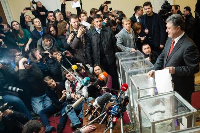 Порошенко проголосовал на выборах в Раду