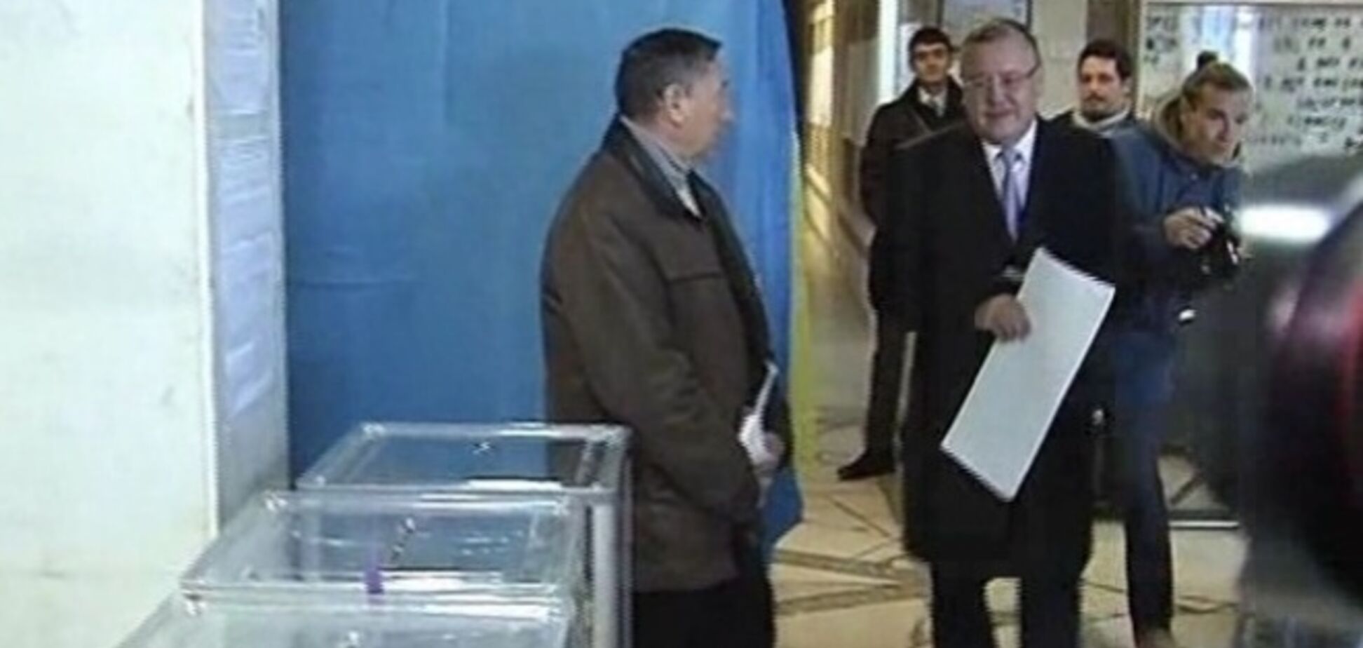 Симоненко надеется на здравый ум избирателей, а Гриценко – на свержение негодяев
