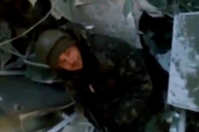 'Киборги' показали украинский флаг в аэропорту Донецка: опубликовано видео