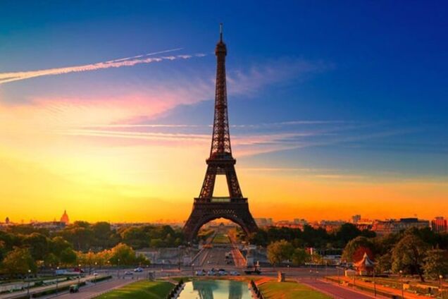 Большинство украинцев в Париже проголосовало за 'Народный фронт', на втором месте - 'Самопомощь'