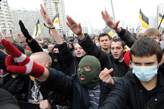 Российские националисты пригрозили власти 'народным сходом' в центре Москвы