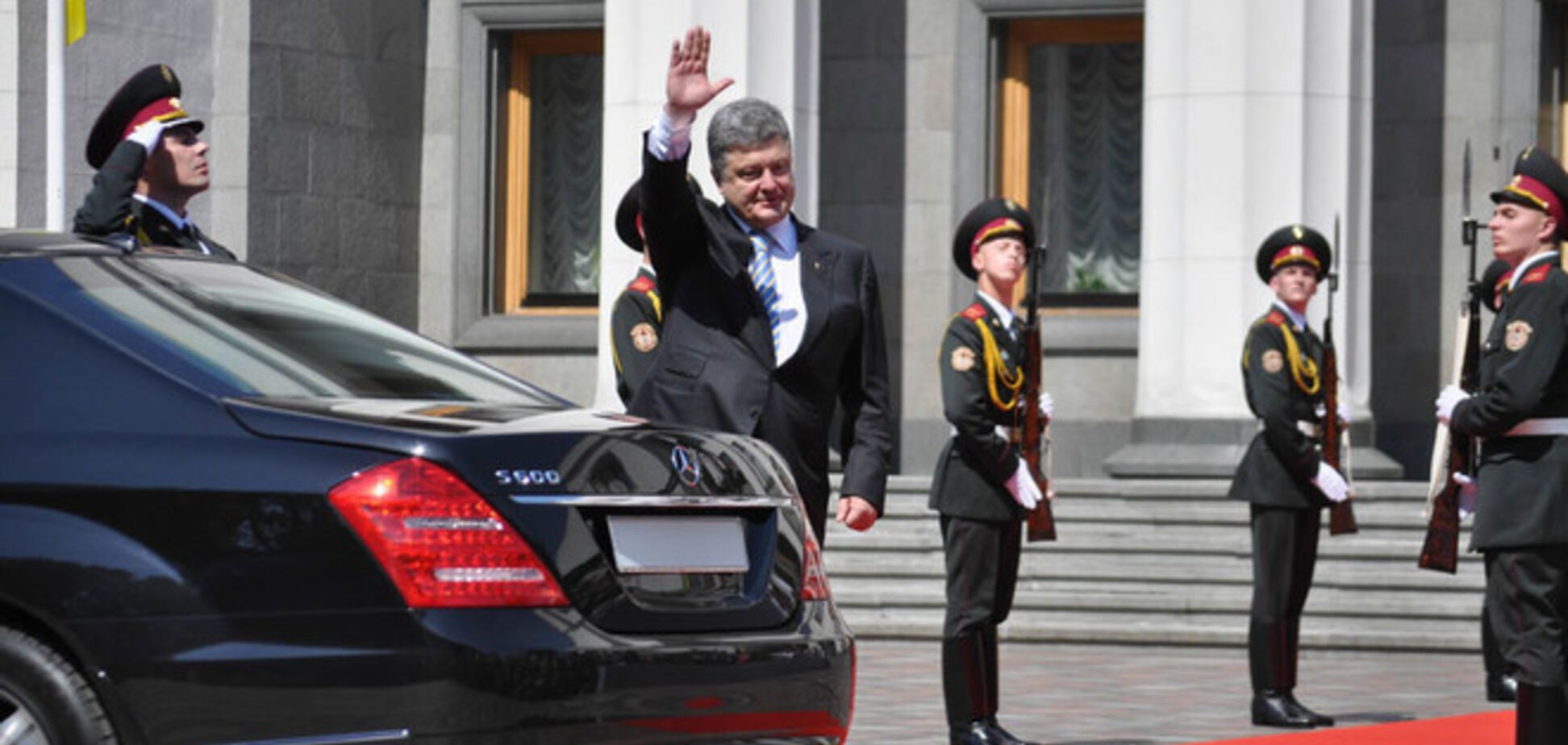 На каких авто ездят мировые лидеры: от Порошенко до Обамы