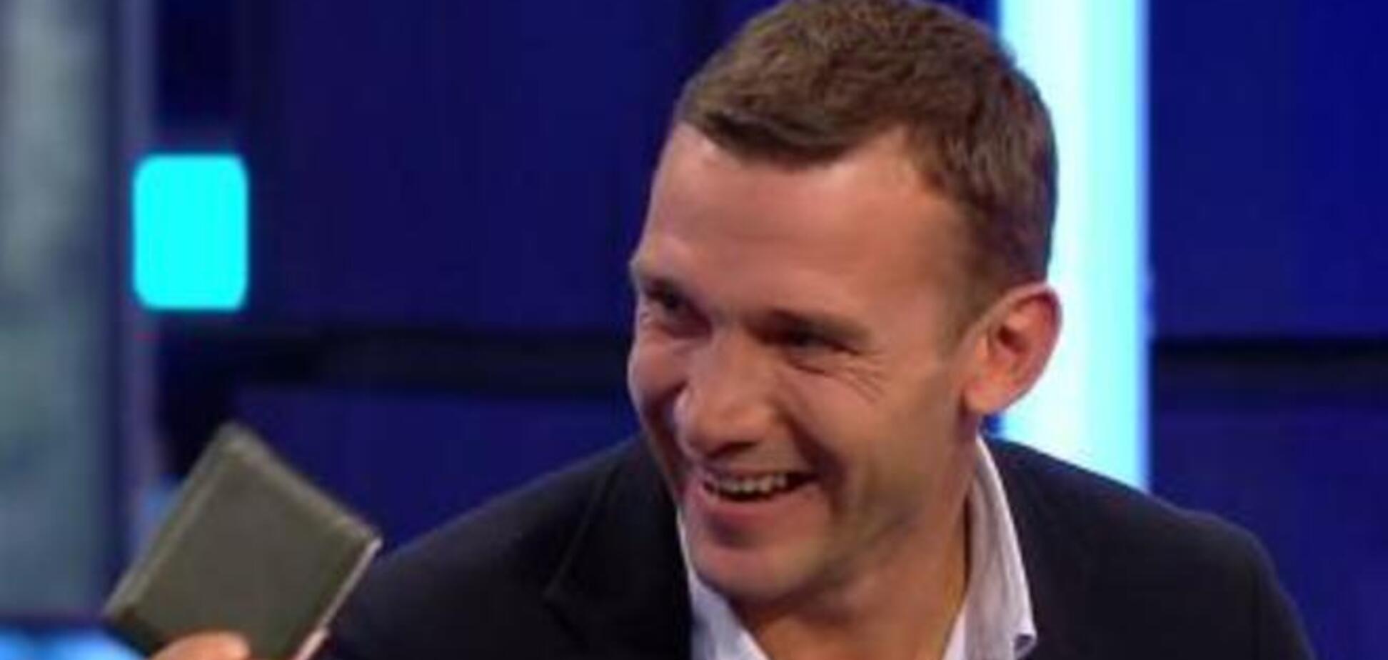 В Англии показали видео, как Андрей Шевченко ворует кошелек