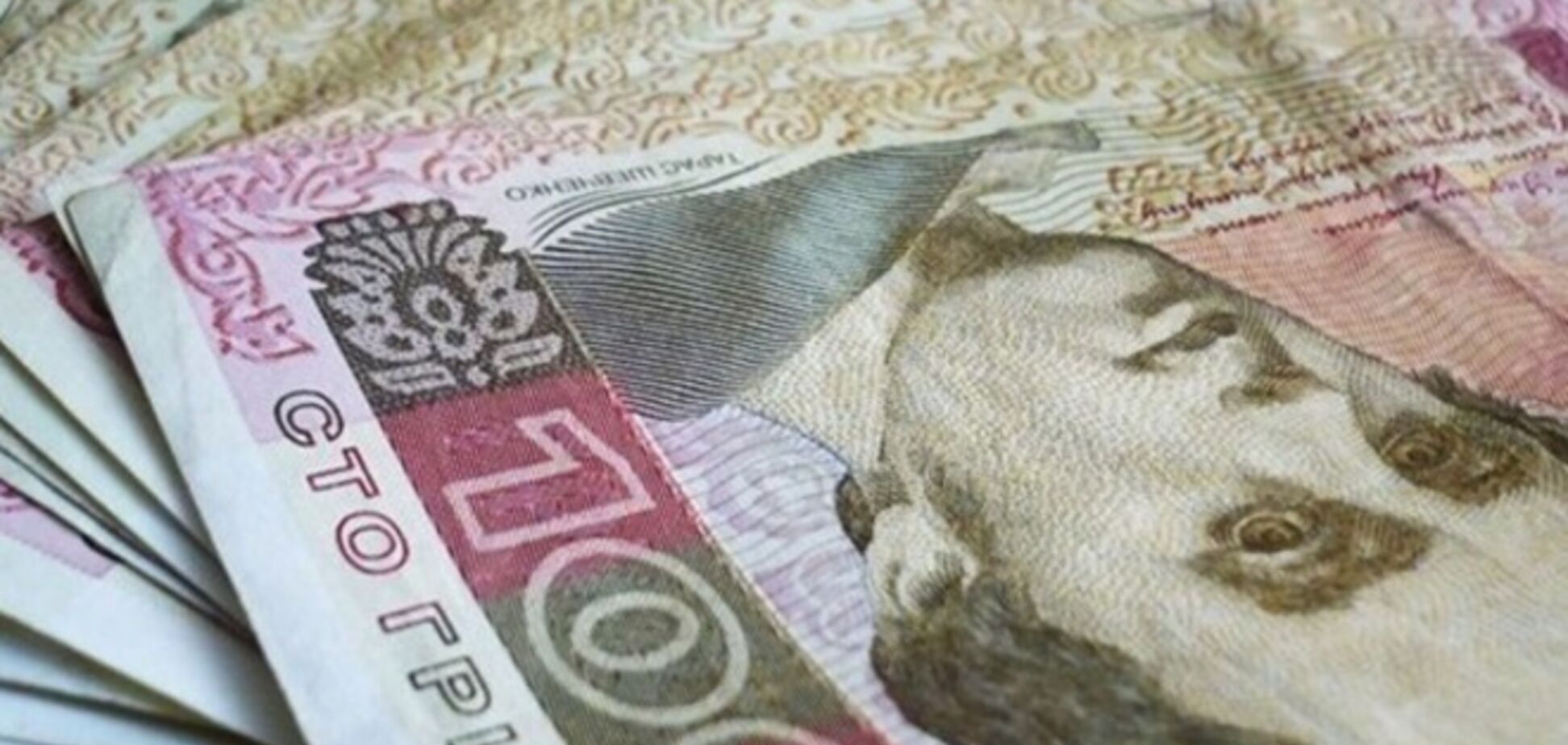 Долги по зарплате выросли почти в четыре раза