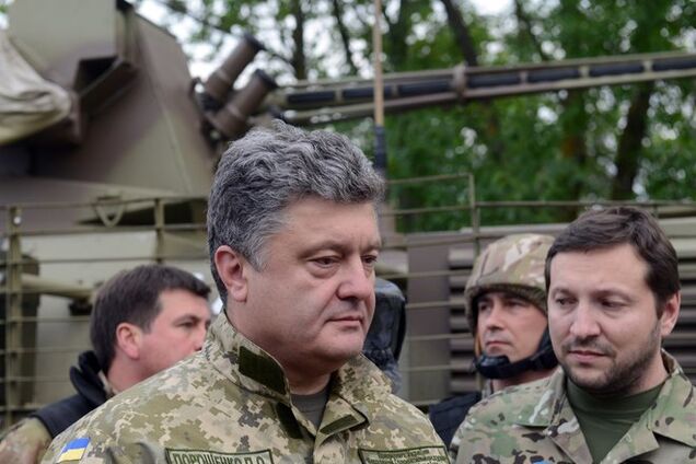 Порошенко сообщил об освобождении украинцев из плена боевиков