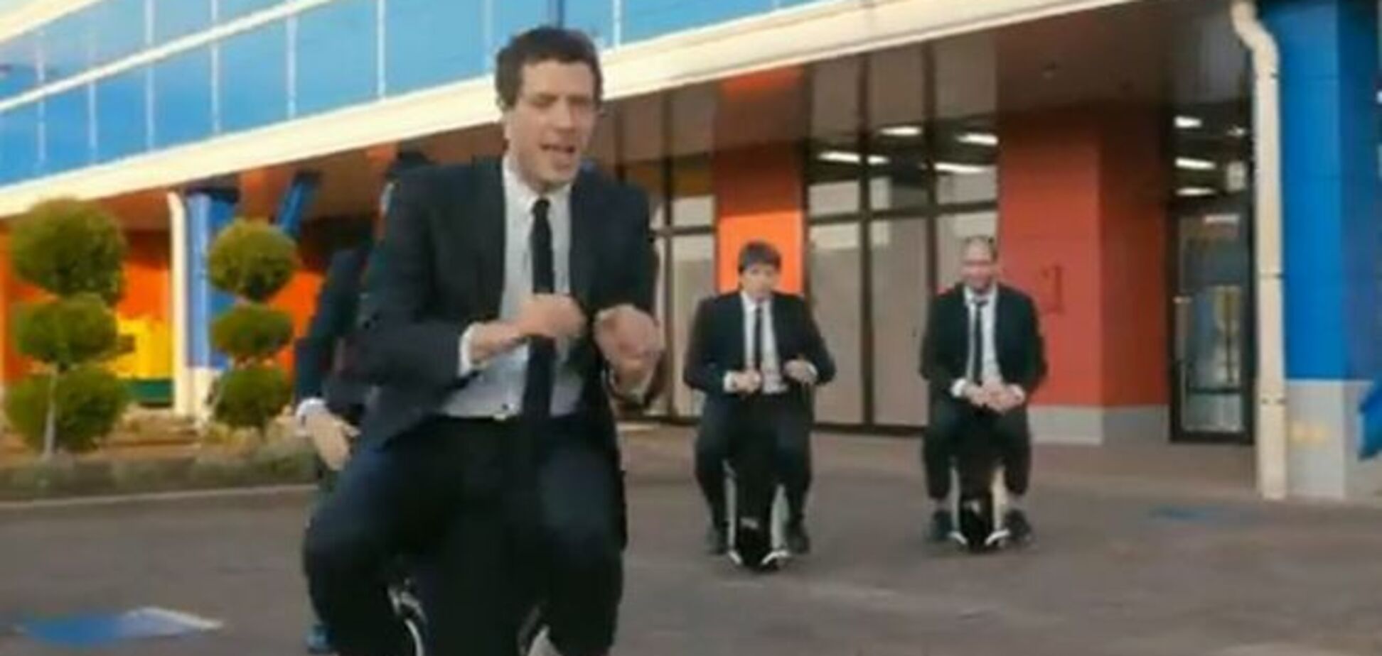 Будьте осторожны! Это видео заставит вас улыбнуться