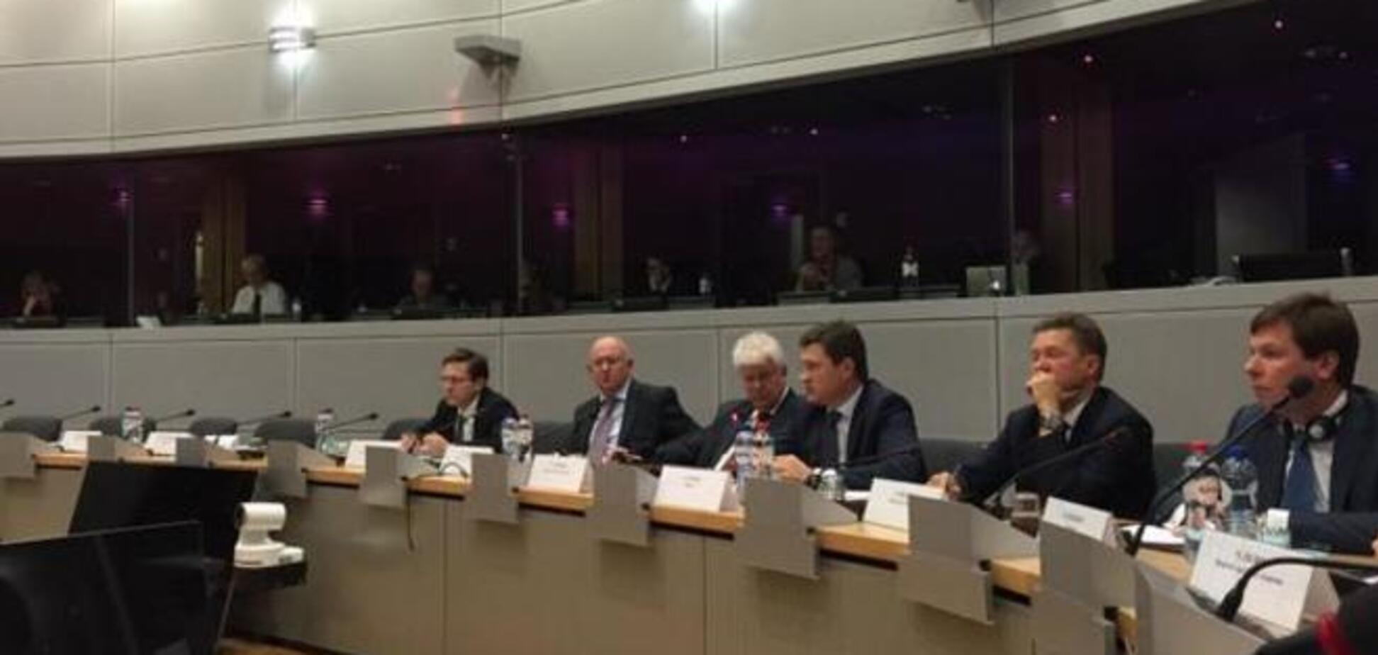 Трехсторонние переговоры Украины, России и ЕК по газу проходят в Брюсселе