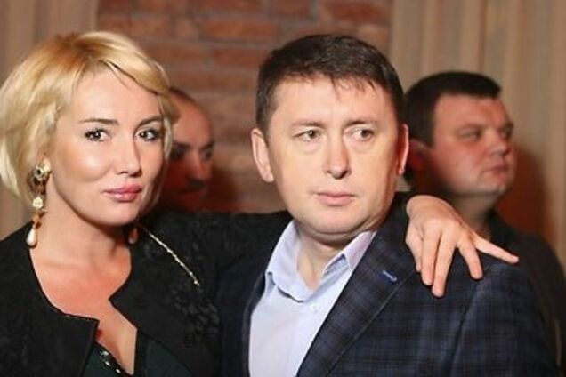 Черговий скандал з Розинською: журналістка звинуватила чоловіка в угоні її Lexus