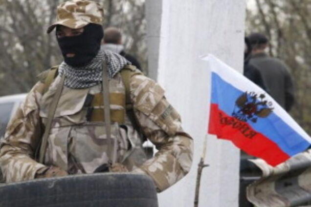 Террористы захватили админздание под Мариуполем